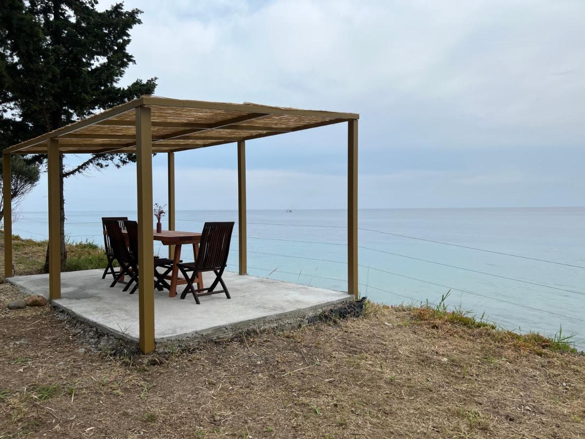 Ihouse Nea Skioni Bagian luar foto